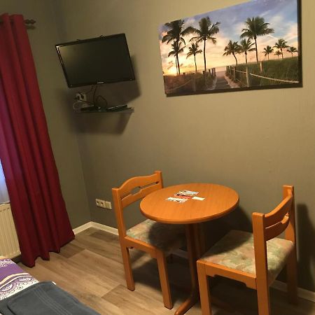 Pension Am Stadtrand Zerbst ภายนอก รูปภาพ