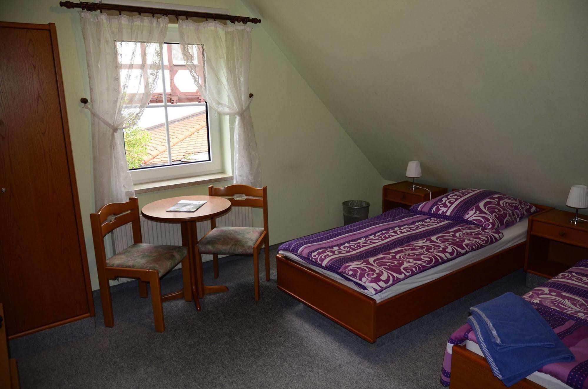 Pension Am Stadtrand Zerbst ภายนอก รูปภาพ