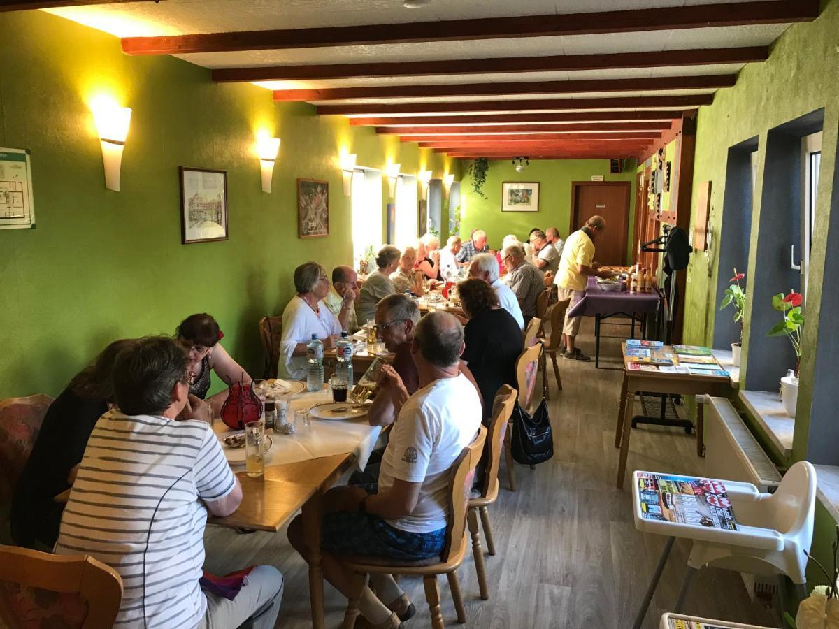 Pension Am Stadtrand Zerbst ภายนอก รูปภาพ